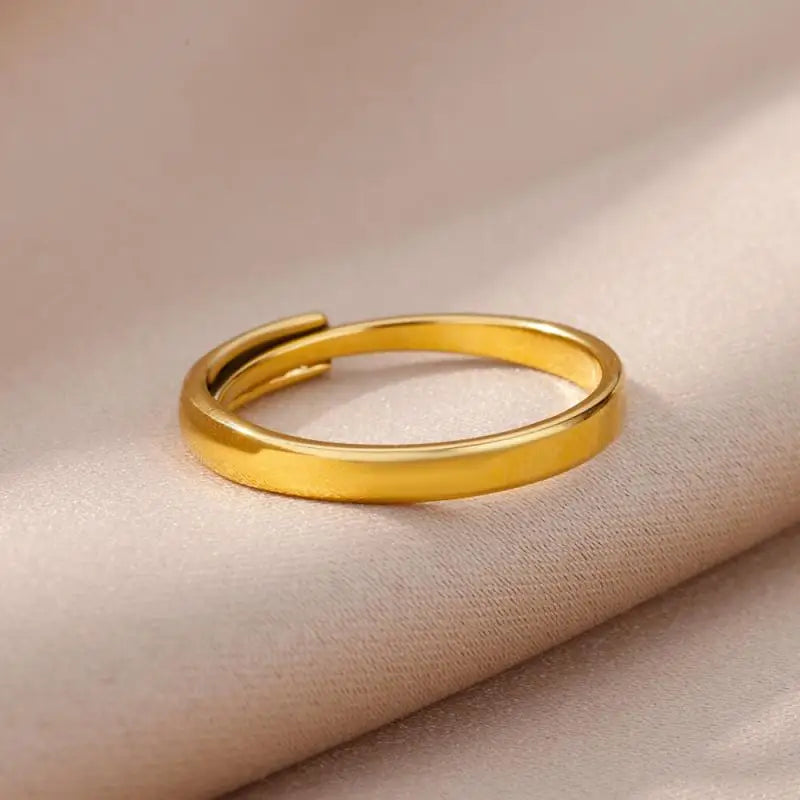 💍 Aesthetic Gold Heart – Stainless Steel Waterproof Ring