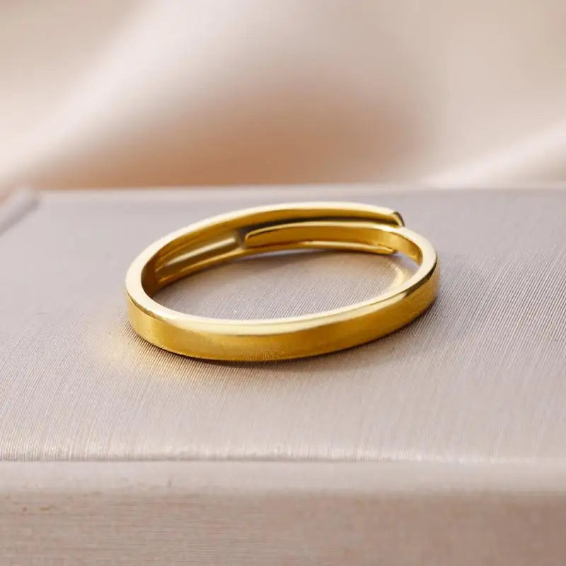 💍 Aesthetic Gold Heart – Stainless Steel Waterproof Ring