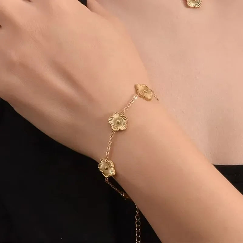 🌸 EVISPOL Stainless Steel Women's Clover Bracelet