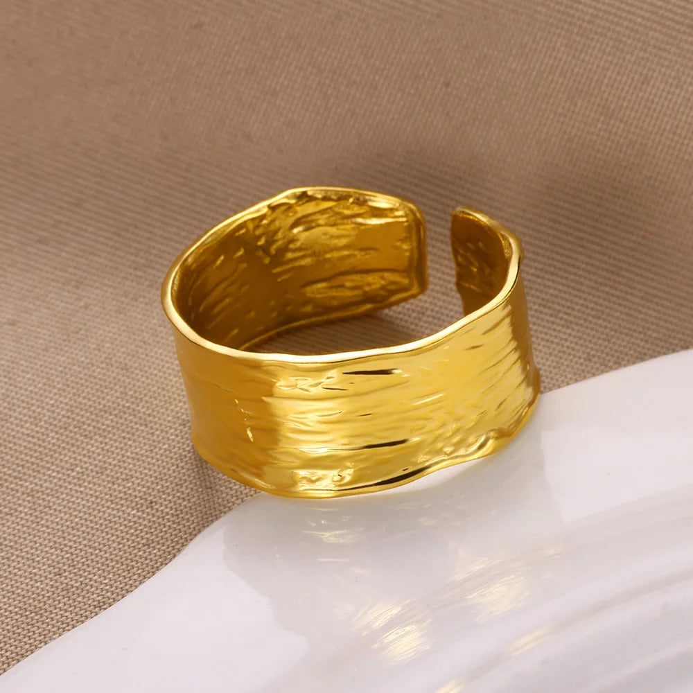 ✨ Gold Ring – 18K Gold Plated Stainless Steel Couple Band-4