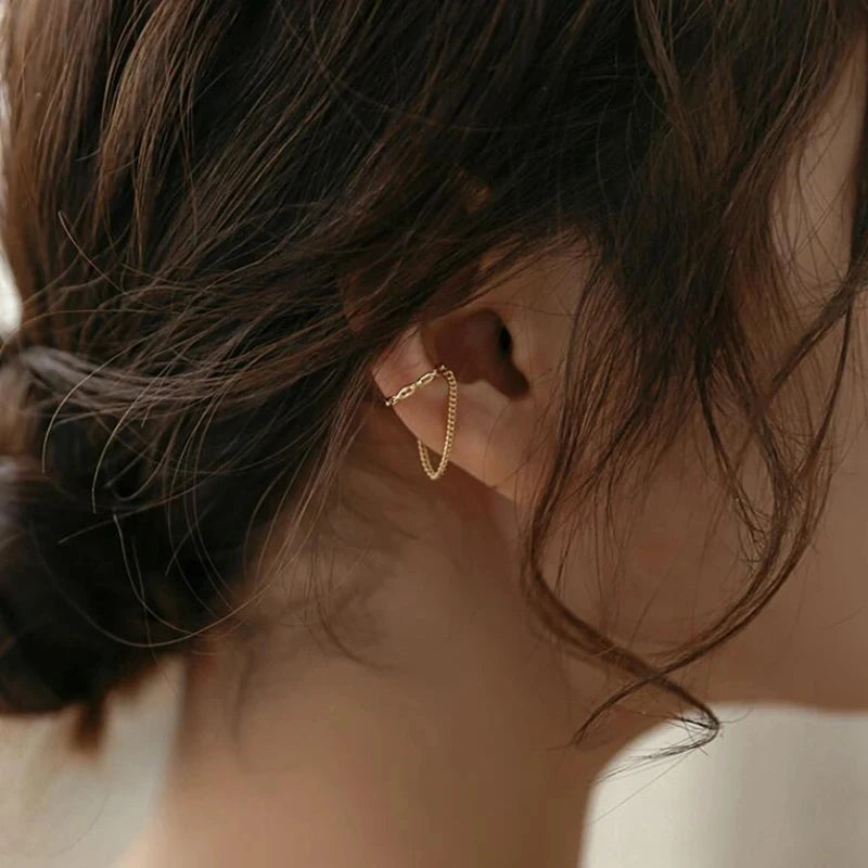 ✨ 18K Gold Plated Minimalist Ear Cuffs – No Piercing Needed
