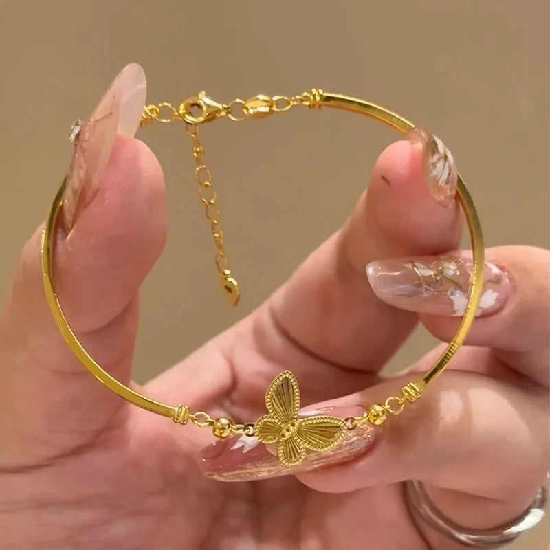 🦋 Elegantes goldenes Schmetterlingsarmband – Leichter Luxus im koreanischen Stil