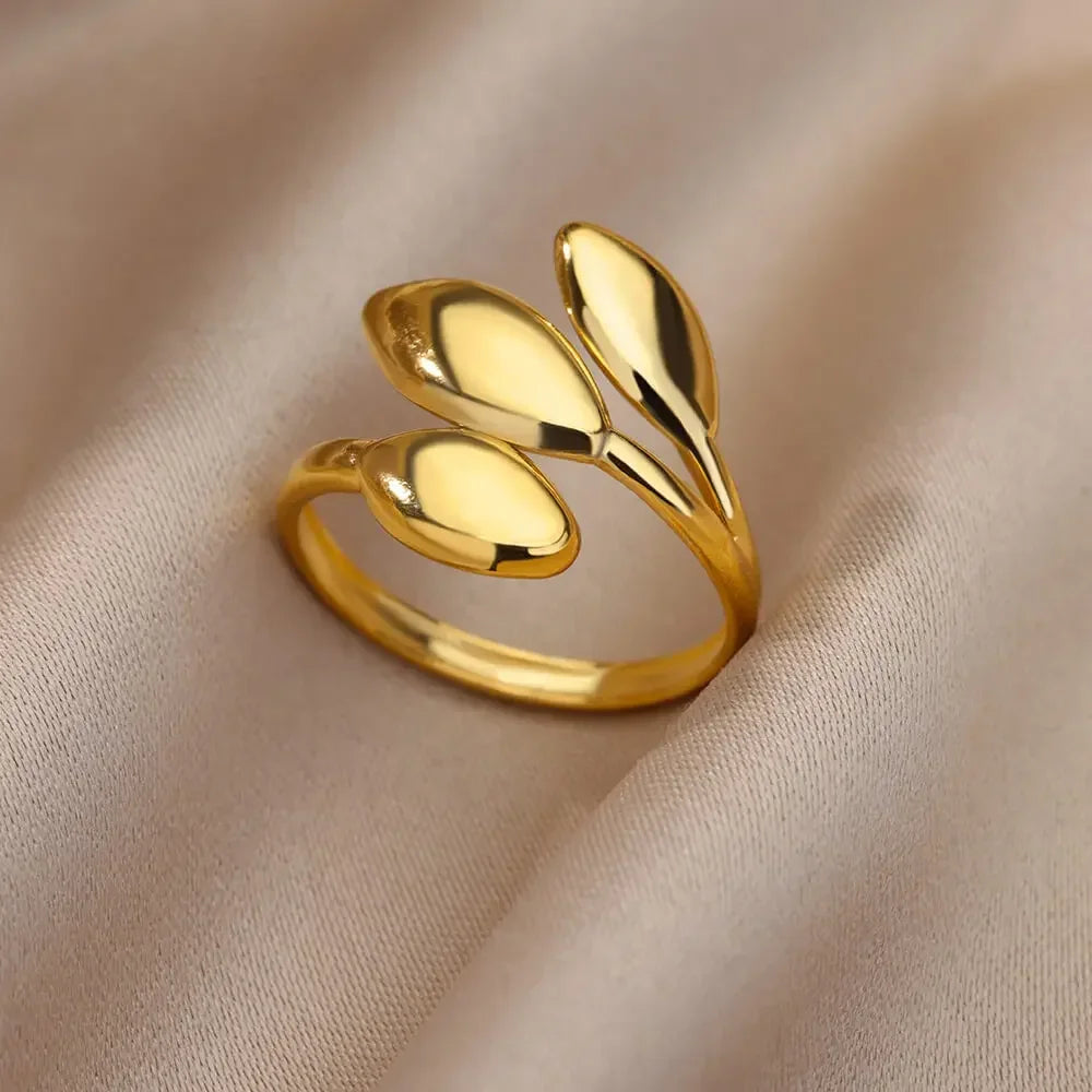 💍 Ästhetisches goldenes Herz – wasserdichter Edelstahlring-6