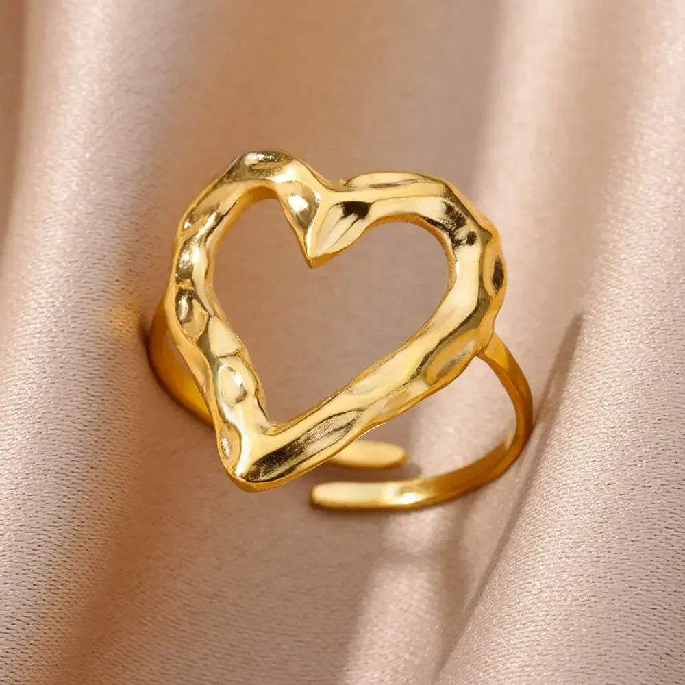 💍 Aesthetic Gold Heart – Stainless Steel Waterproof Ring_2