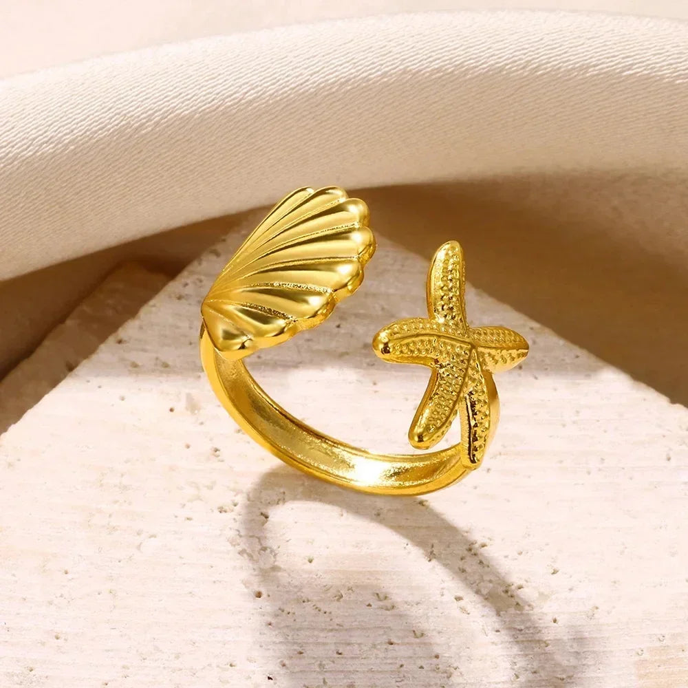💍 Aesthetic Gold Heart – Stainless Steel Waterproof Ring