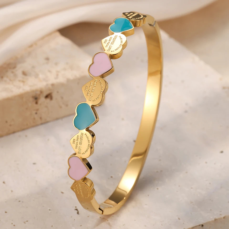 ❤️ Modischer Armreif mit Herzanhänger – Edelstahl-Hochzeitsarmband | Elegantes Schmuckgeschenk für Frauen