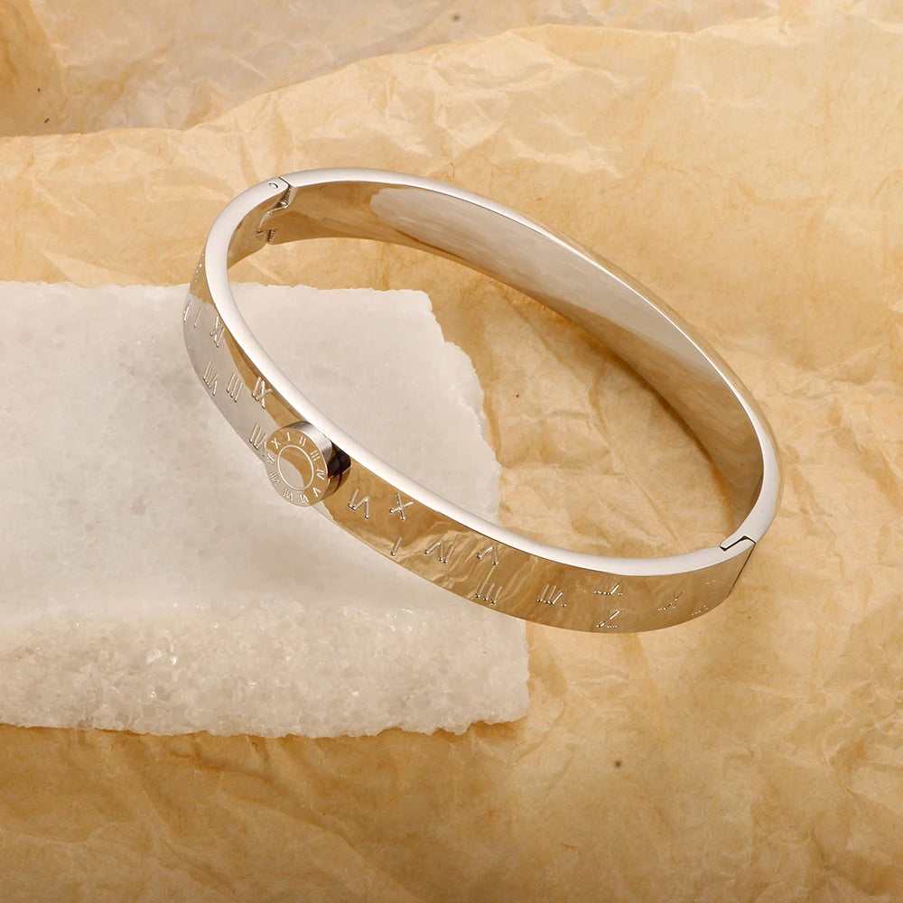 💫 JINHUI 18 Karat vergoldetes Edelstahl-Emaille-Armreif- und Ringset – Klassischer Schmuck mit römischen Ziffern
