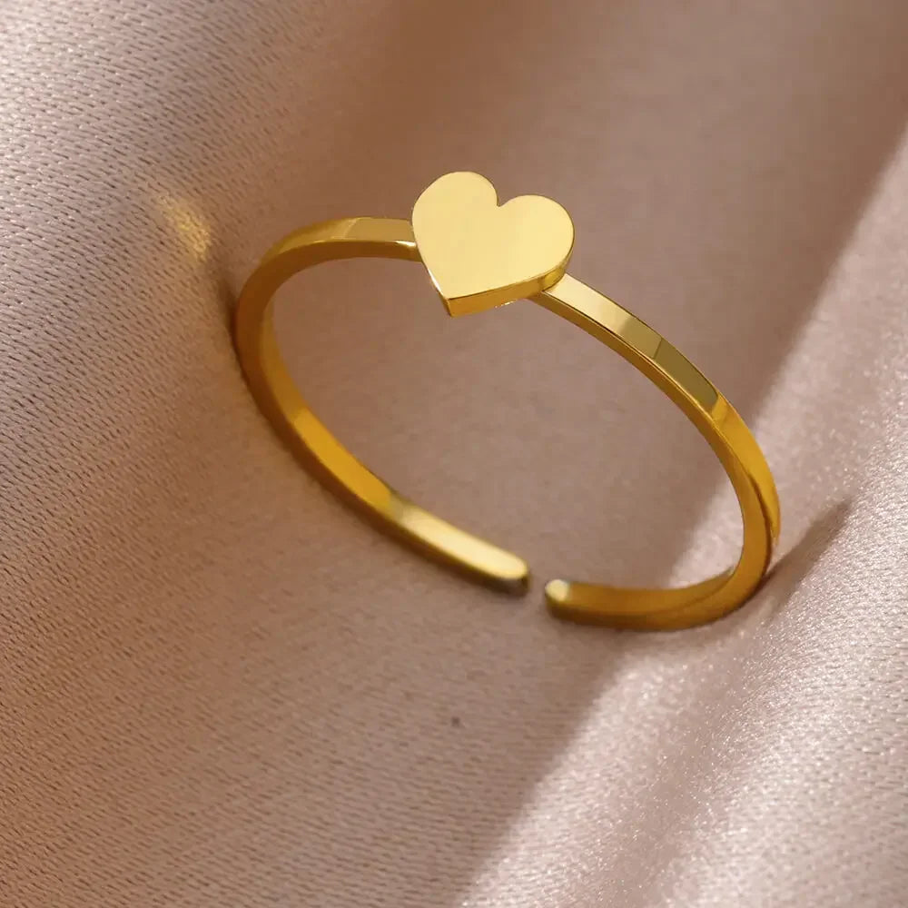 💍 Aesthetic Gold Heart – Stainless Steel Waterproof Ring