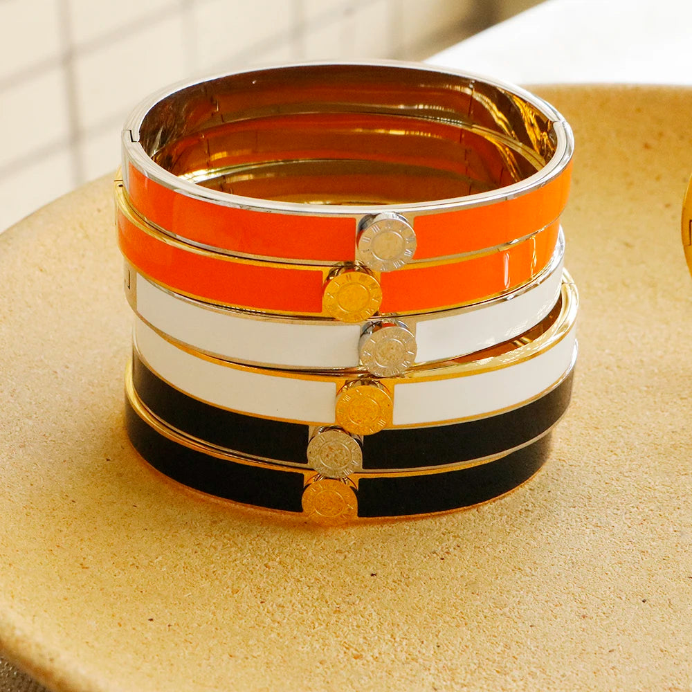 💫 JINHUI 18 Karat vergoldetes Edelstahl-Emaille-Armreif- und Ringset – Klassischer Schmuck mit römischen Ziffern