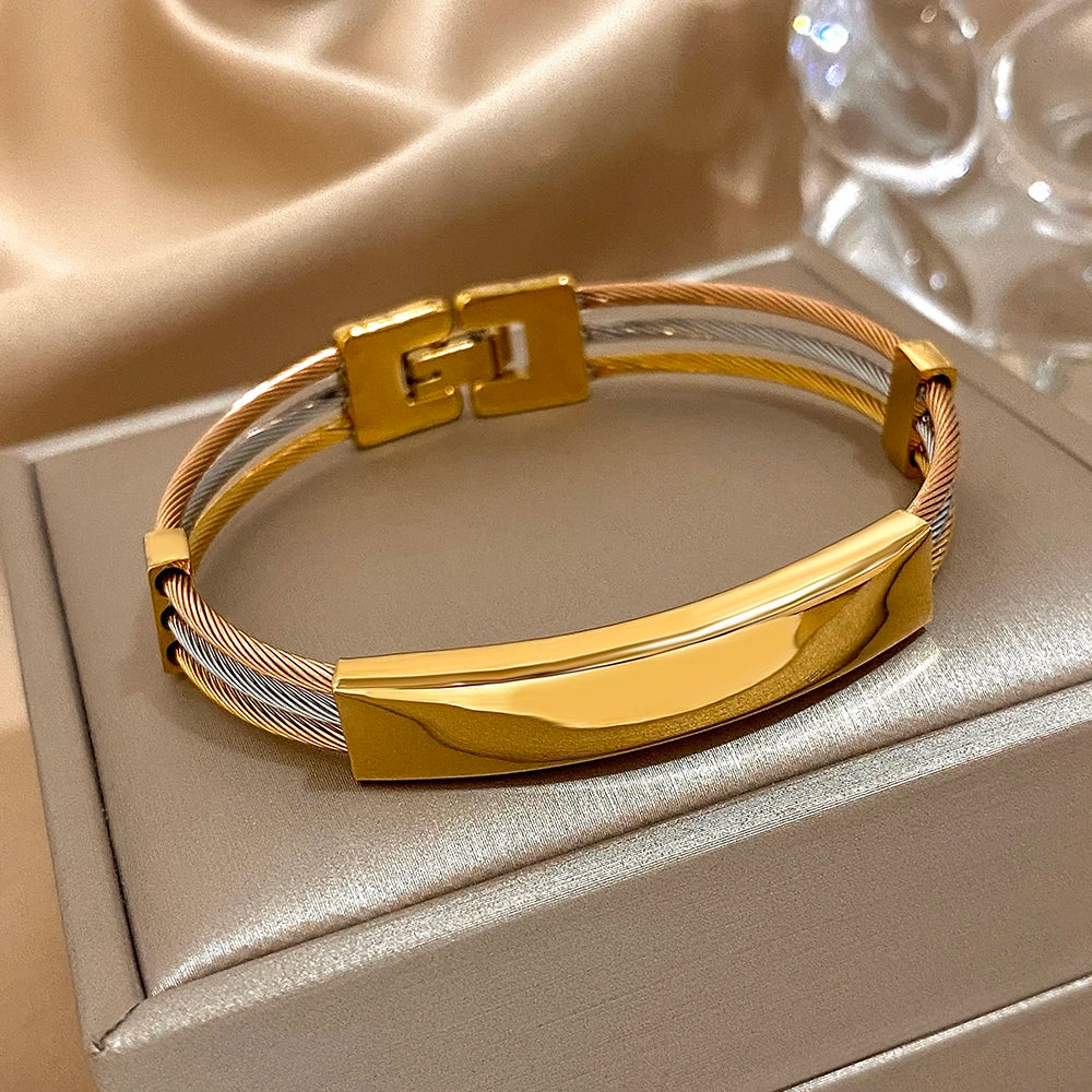🌟 18 Karat vergoldetes Greatera-Armband aus dreifarbigem gebogenem Draht – Edelstahl