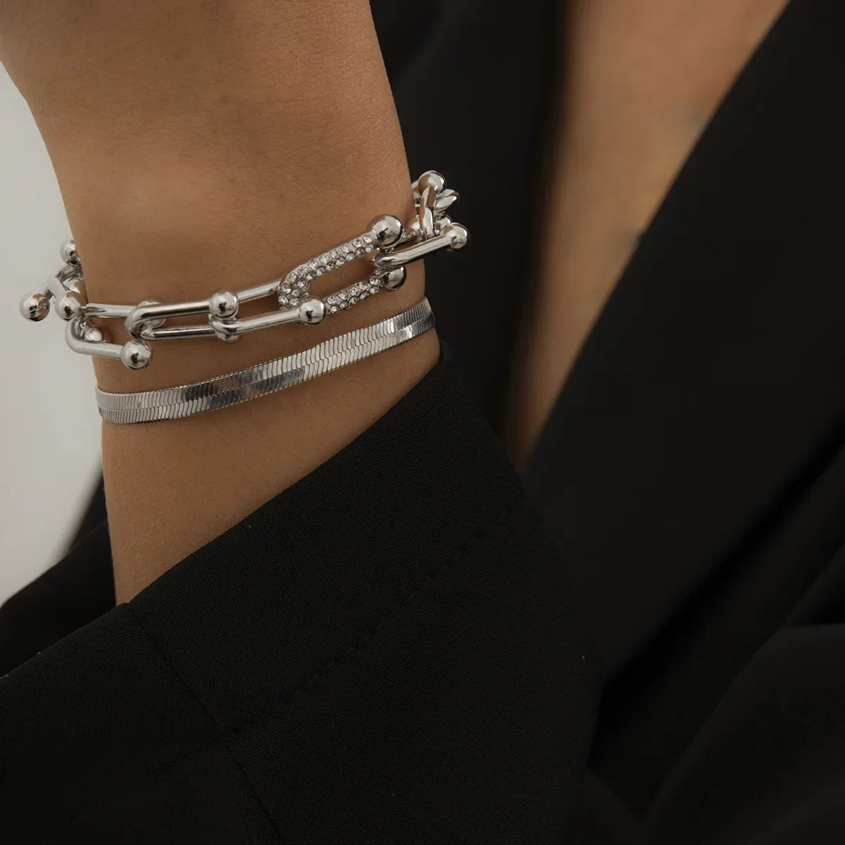 ⚡ 18 Karat vergoldetes Punk-Armband in U-Form mit Schlangenkette – Luxus-Schmuck mit Zirkonia-Gliedern für Damen