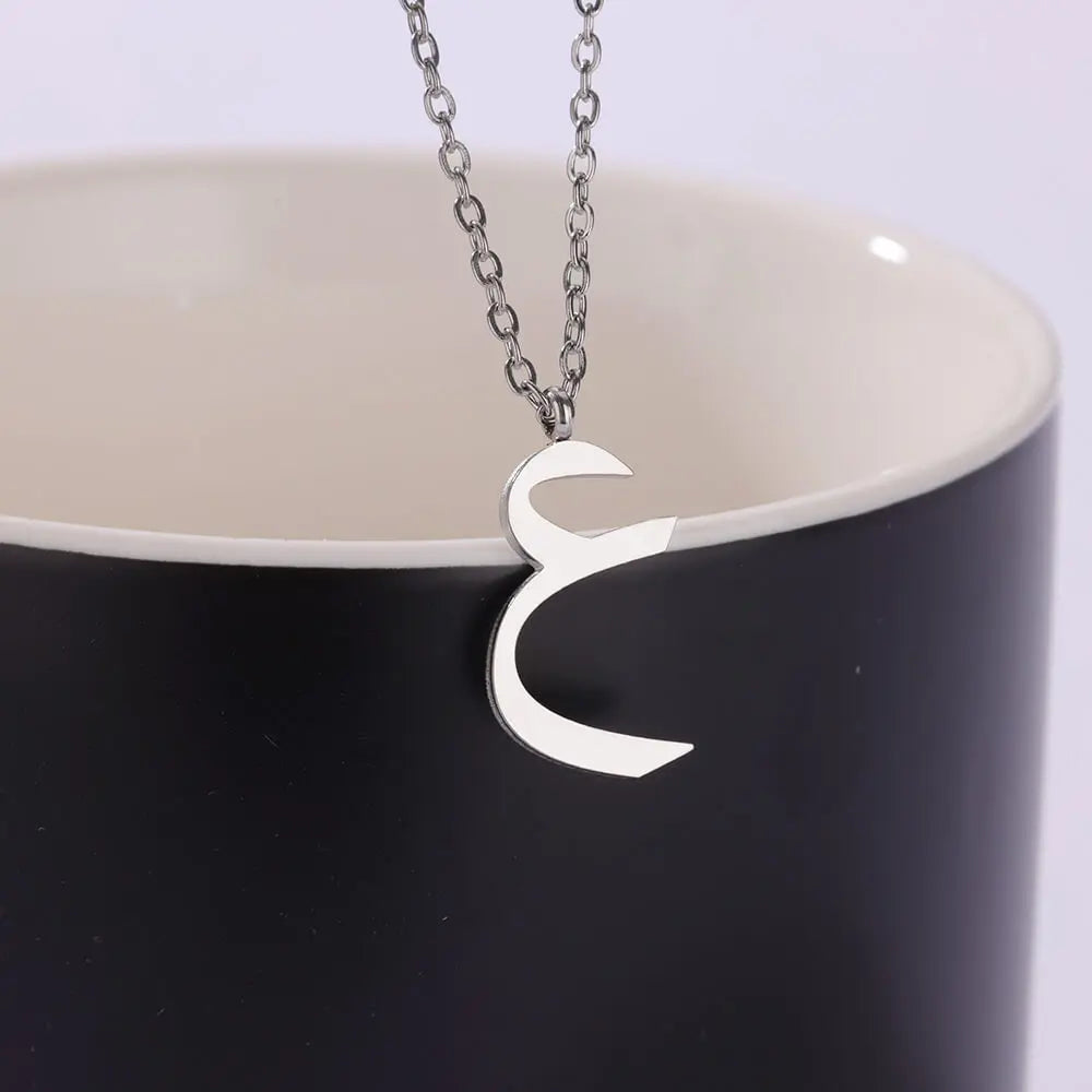 💫 Arabic Letter Name Pendant Necklace – Elegant Stainless Steel Choker for Women