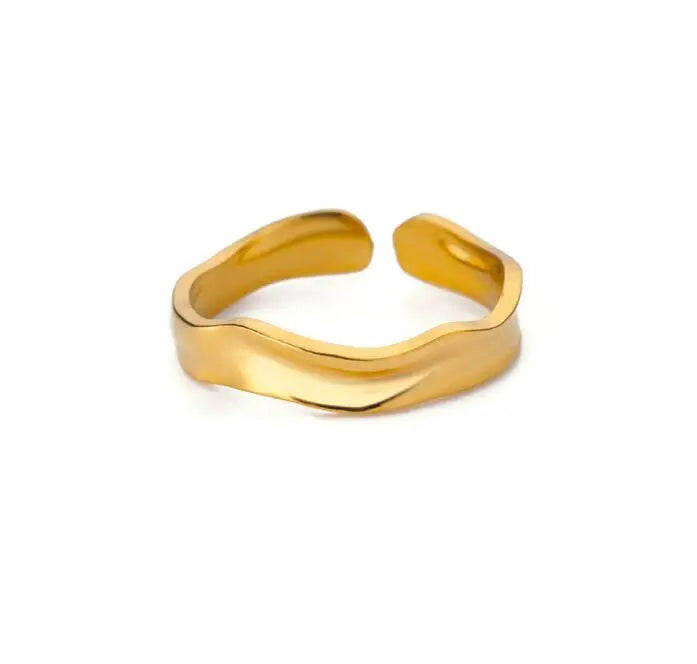 ✨ Gold Ring – 18K Gold Plated Stainless Steel Couple Band