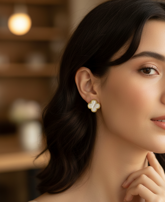 Ohrringe aus Edelstahl mit vier Blättern 