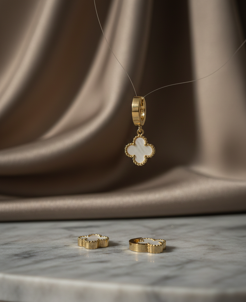 Ohrringe aus Edelstahl mit vier Blättern 