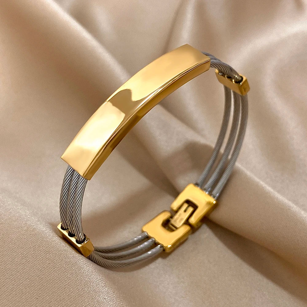 🌟 18 Karat vergoldetes Greatera-Armband aus dreifarbigem gebogenem Draht – Edelstahl 