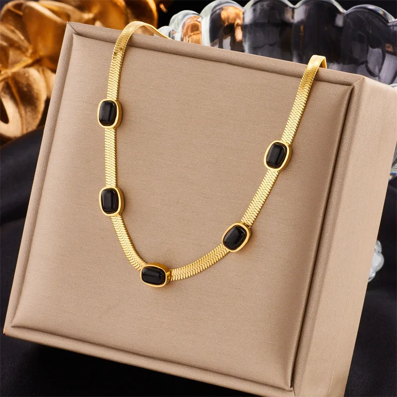 💛 Trendy Stainless Steel Heart Pearl Pendant Necklace – Gold Color