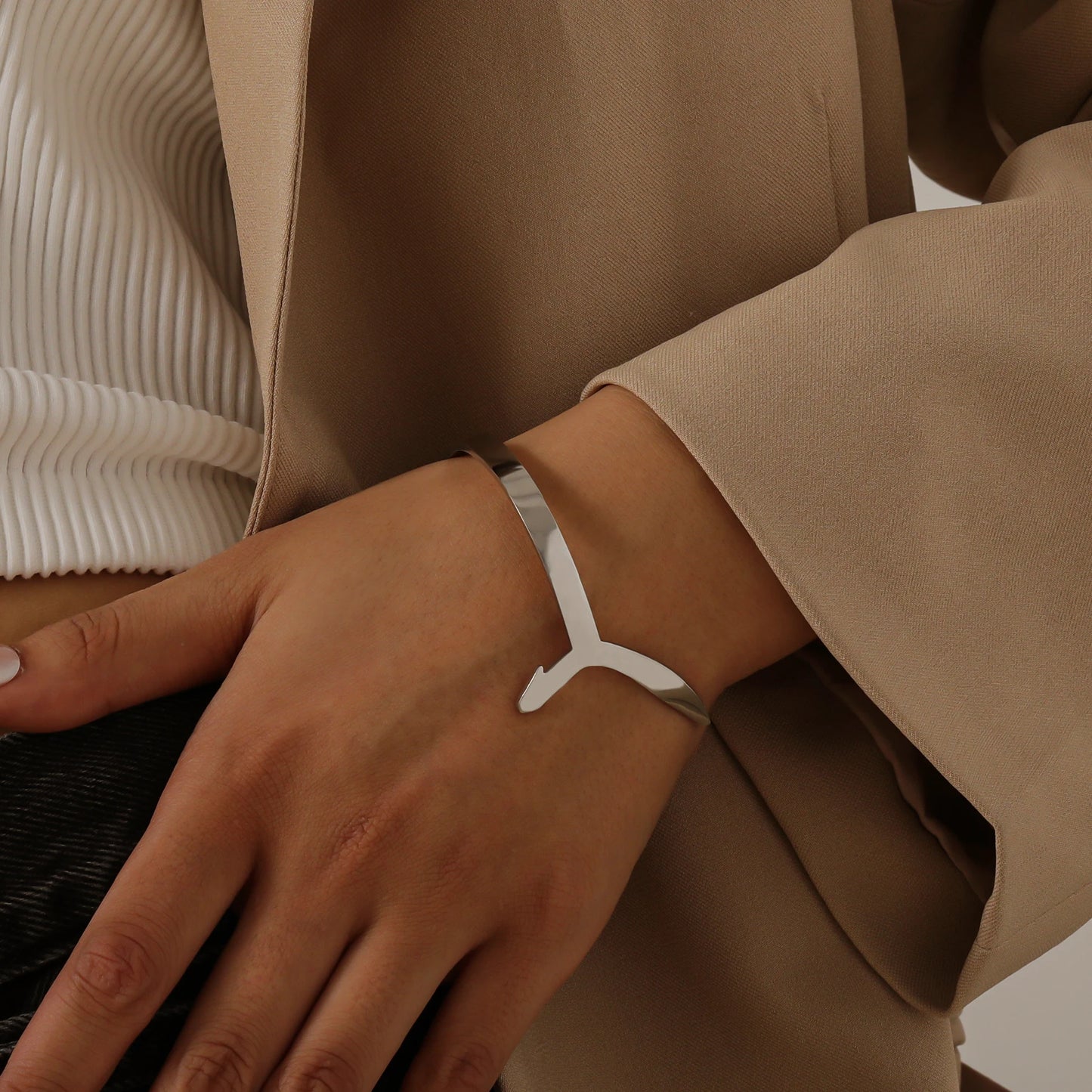 ✨ 18k Gold  Plated Personalized Arabic Letter Bracelet – Custom Stainless Steel Cuff by Zciti