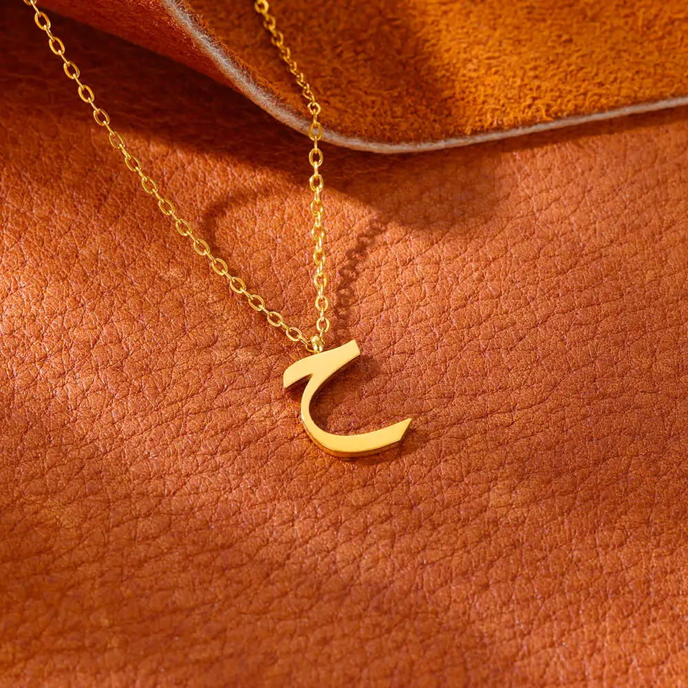 💫 Arabic Letter Name Pendant Necklace – Elegant Stainless Steel Choker for Women