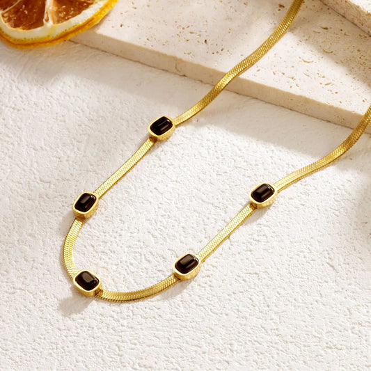 💛 Trendy Halskette mit Herz-Perlen-Anhänger aus Edelstahl – Goldfarben 