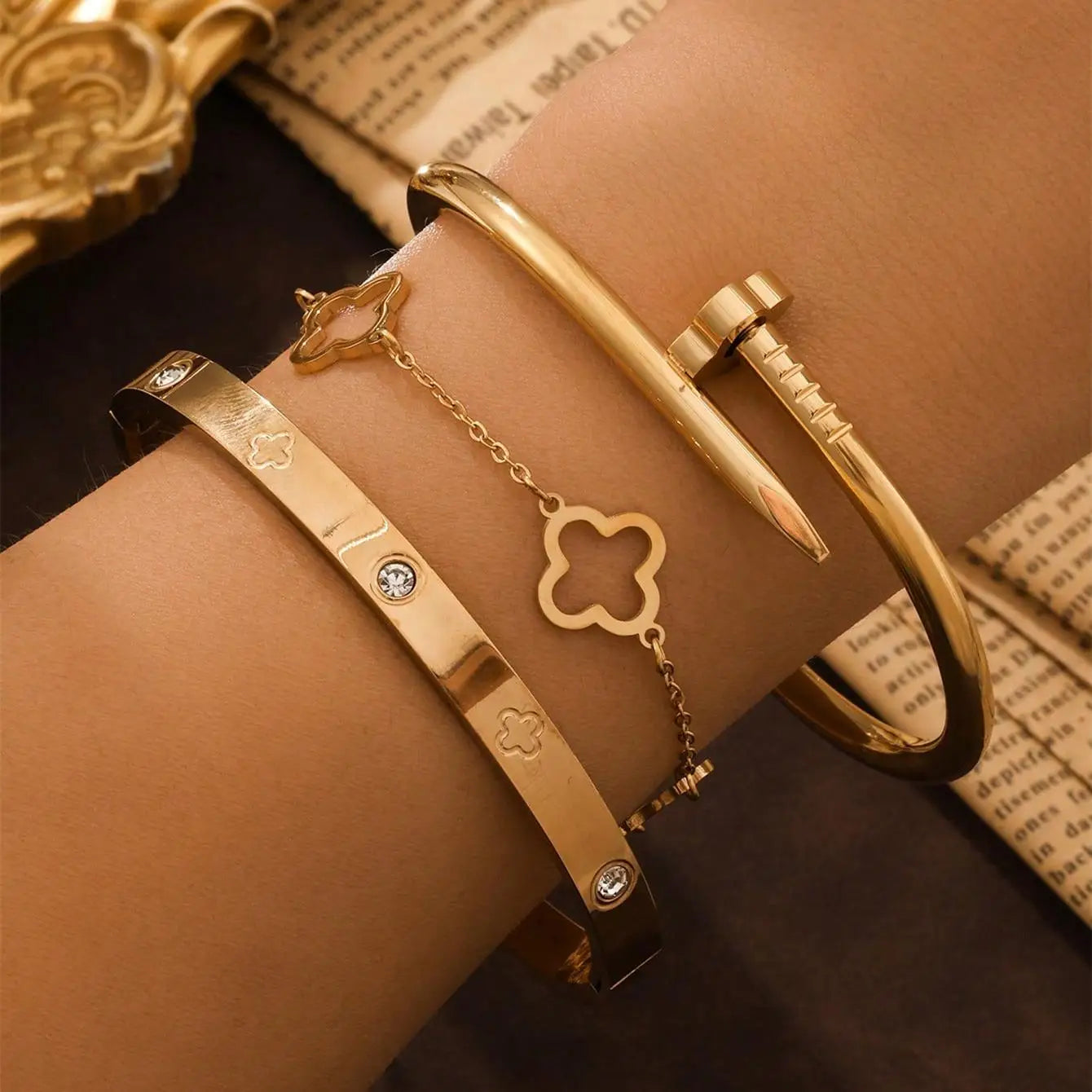 ✨ 3PCS French Lucky Clover Bracelet Set – Elegant Stainless Steel for Women