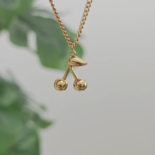 🍒 Kirsch-Charm – Edelstahl-Halskette mit vergoldetem Kirsch-Anhänger 