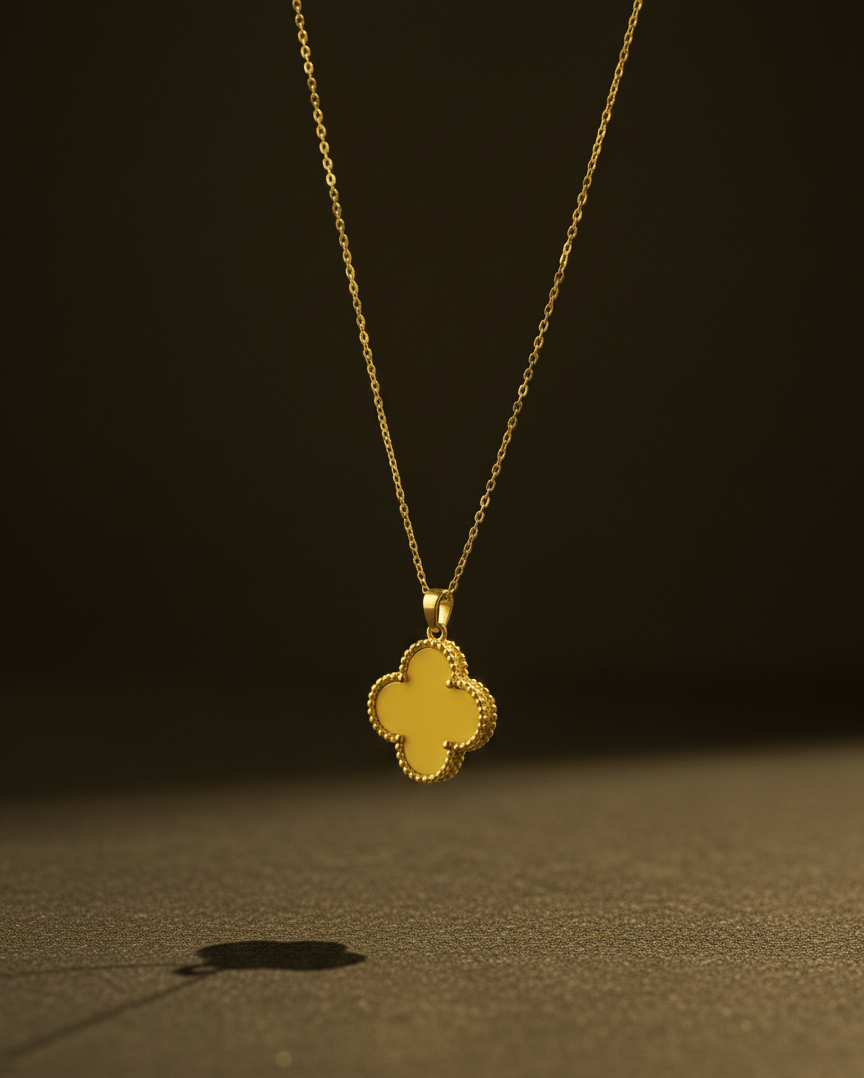 Einzelne vierblättrige Goldschlange Edelstahl Halskette