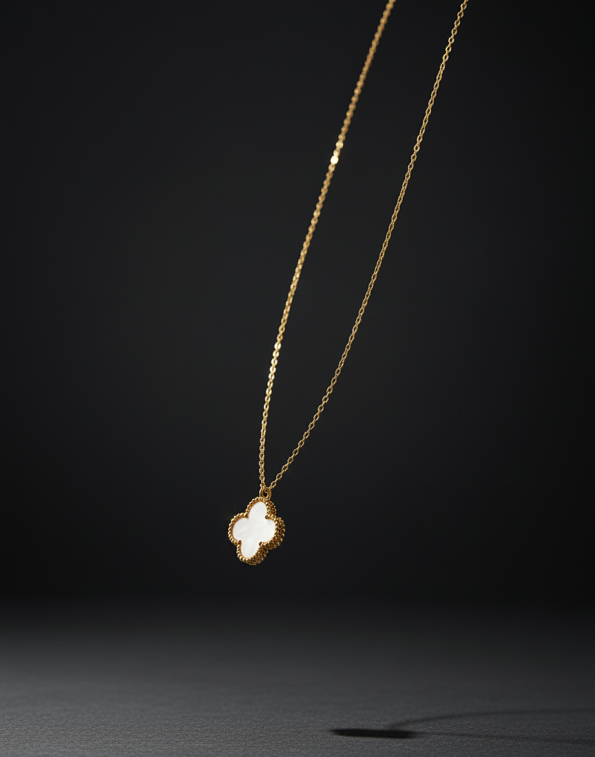 Einzelne vierblättrige Goldschlange Edelstahl Halskette