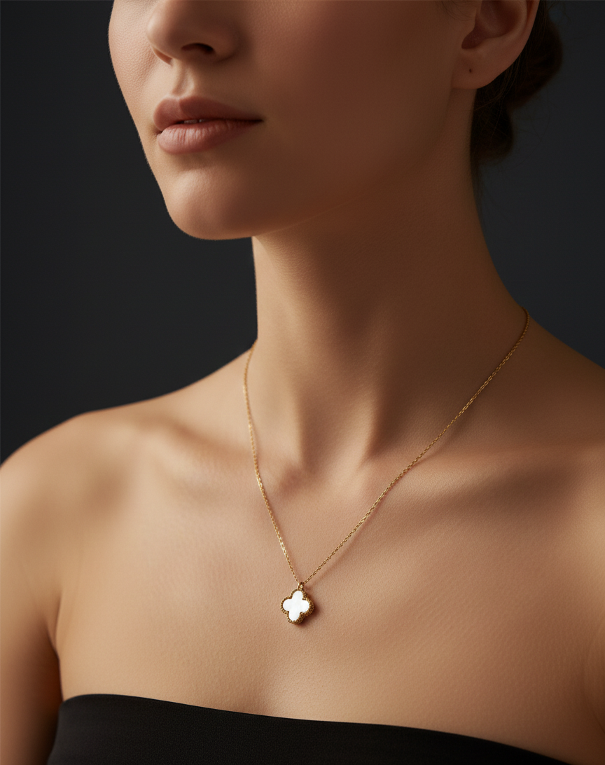 Einzelne vierblättrige Goldschlange Edelstahl Halskette